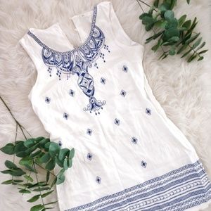 Modcloth White and blue embroidered dress